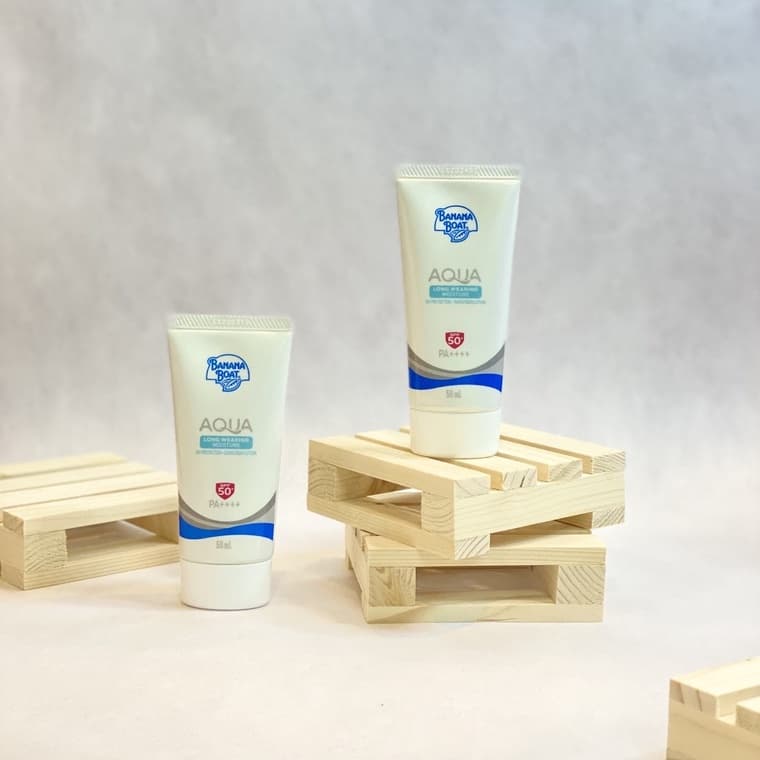 Banana Boat Aqua Long Wearing Moisture UV Protection Sunscreen Lotion SPF50+ PA++++ (50 ml.) SFL21 https://lnwchill.com