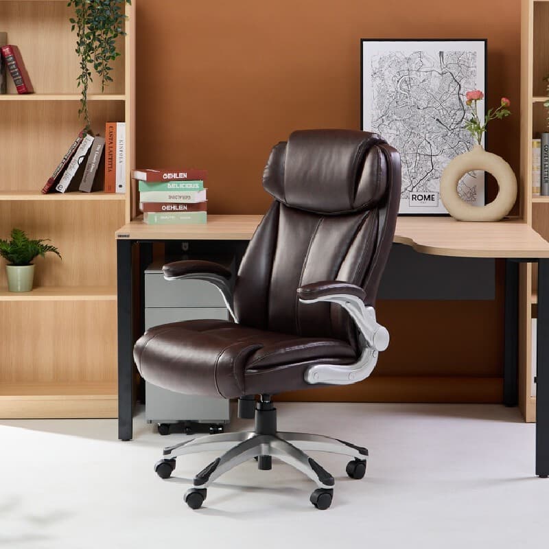 Furradec รุ่น Primo เก้าอี้ผู้บริหาร สีน้ำตาล หุ้มหนังสังเคราะห์ Bonded Leather ที่พักแขนพับได้ เสริมภาพลักษณ์และความสบายระดับผู้นำ https://lnwchill.com