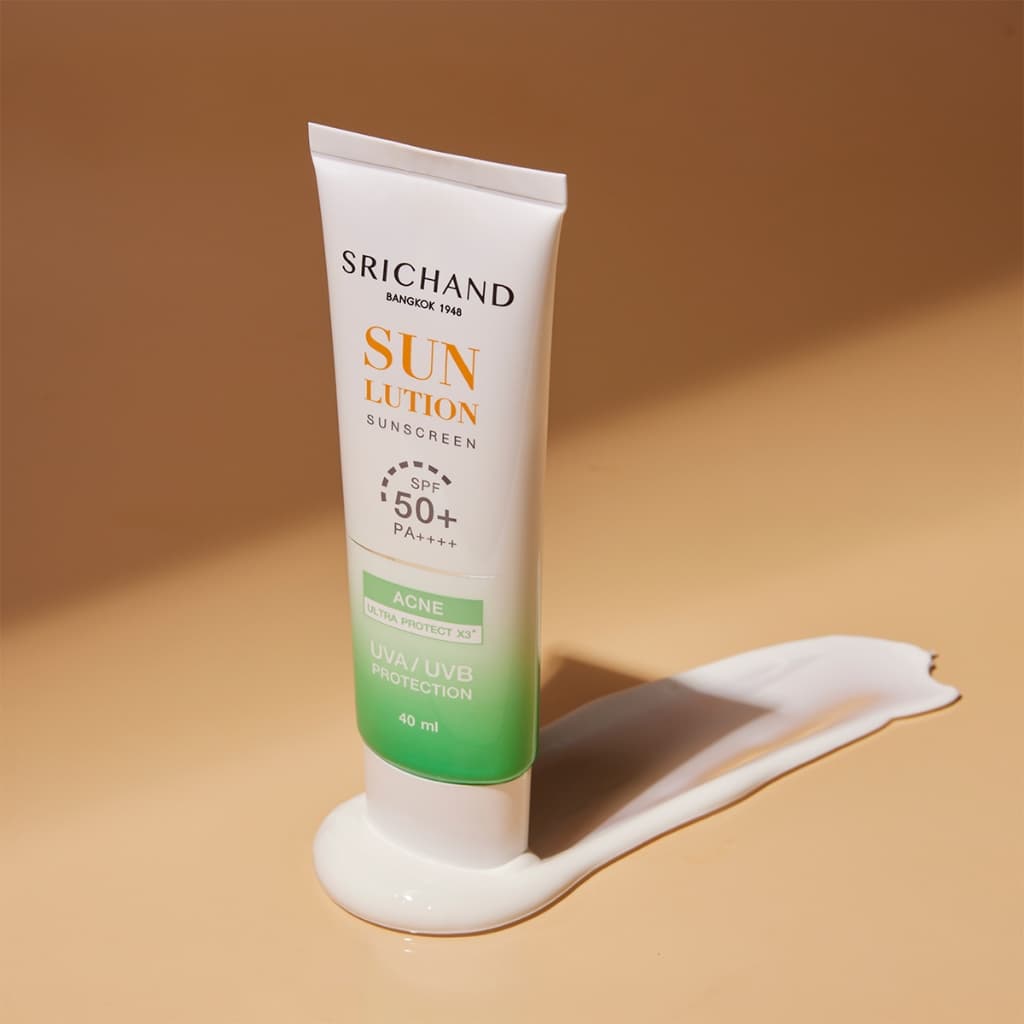Srichand กันแดดสกินแคร์ สูตรคุมมันคุมสิว ซันลูชั่น แอคเน่ แคร์ ซันสกรีน เอสพีเอฟ 50+ พีเอ++++ ขนาด 40 มล. https://lnwchill.com